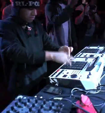 araabMUZIK dubstep live @ 1500M2 - Warsaw video