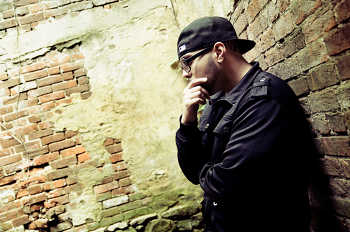 CapCizza - Set It Off video