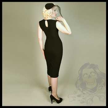 La robe Vee One par Mamaliscious