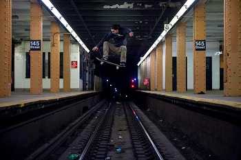 Tengu: God of Mischief - Subway Skating