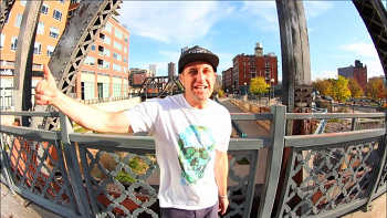 Harn Solo - Right On Time video