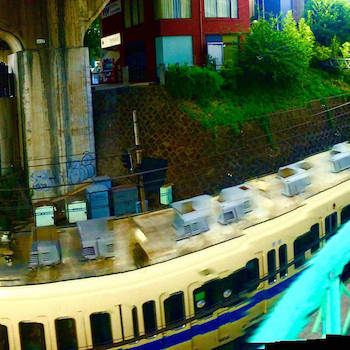 IDHAZ - the magic in being worn down