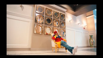 The Alchemist feat. Currensy - Paint Different video