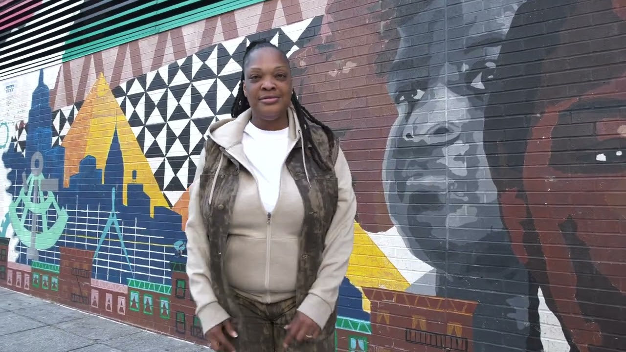 Bernadette Price & Terror Van Poo - They Like When We Rhyme Together video