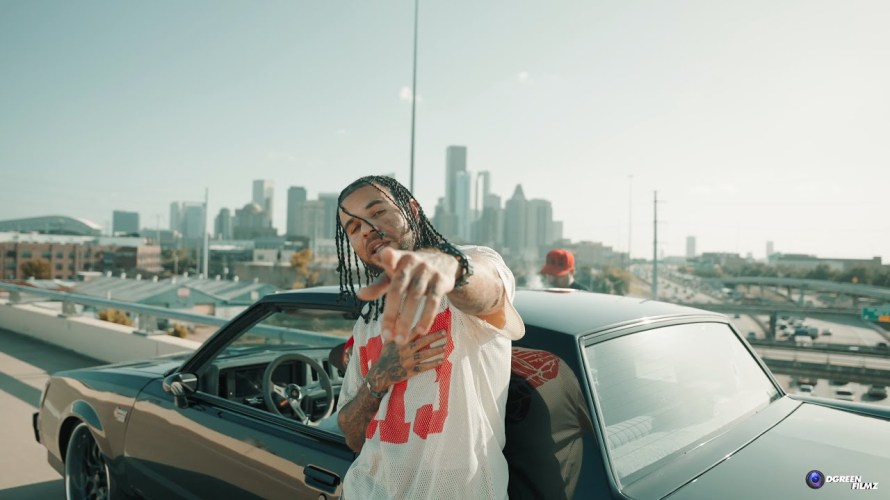 Le$ & DJ Mr Rogers - Out the Way video