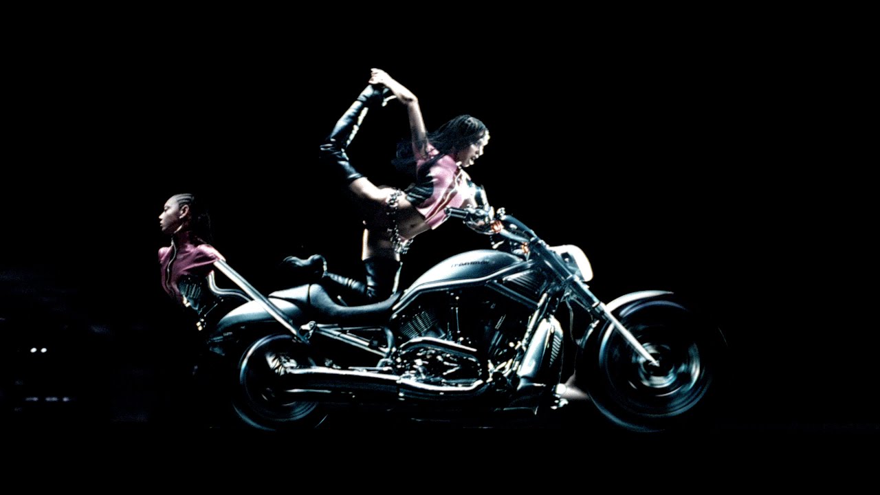 FKA twigs - Predictable Girl video