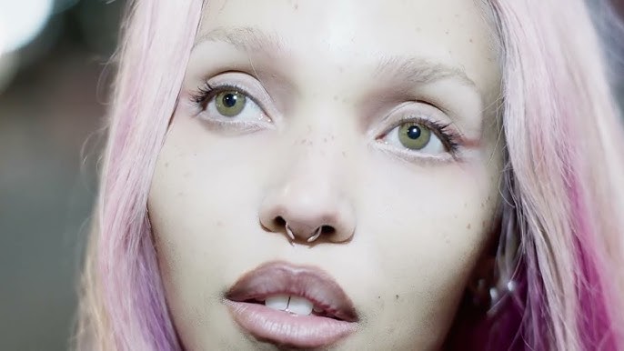 FKA twigs - Love Crimes video