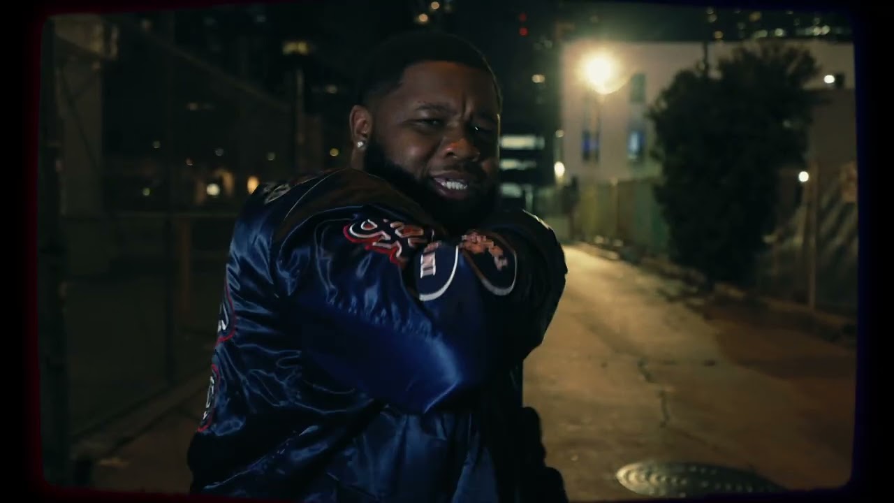 DJ MUGGS and HEARTBREAK JC - PAY ATTENTION video