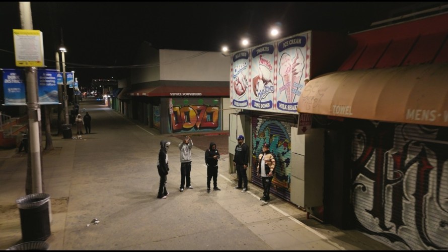 CRIMEAPPLE x Evidence feat. Blu - Pinto video