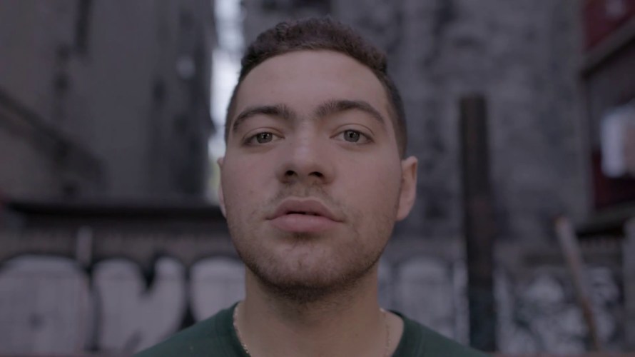 Wiki - Pretty Bull video